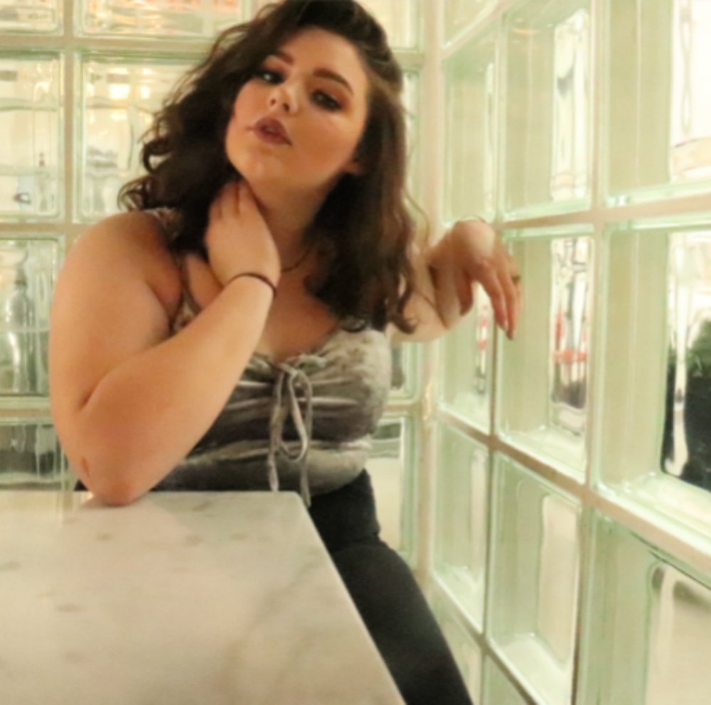 Meet your Posher, Etta